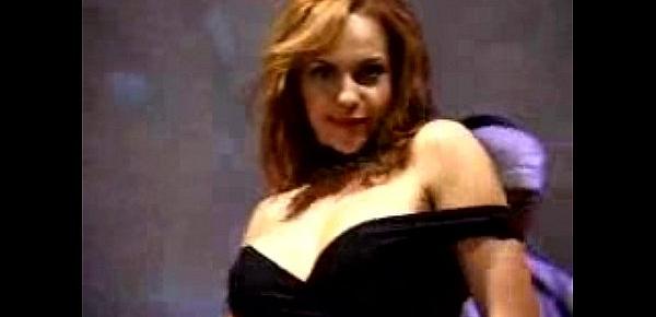  Paula Ferrari striptease